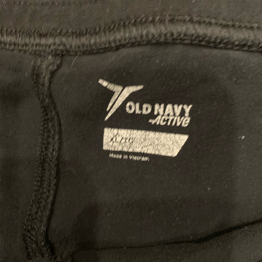 Yoga capris - Picture 2 of 2